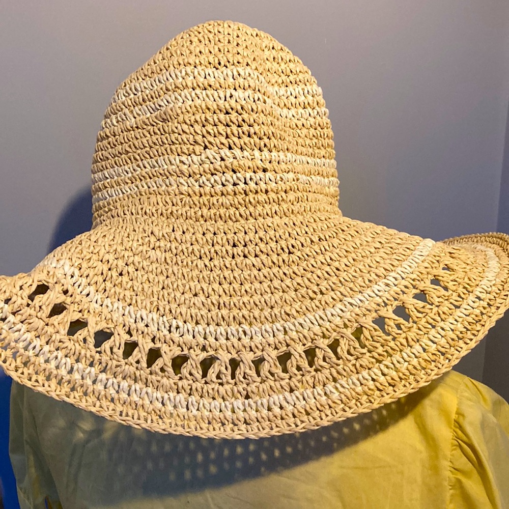 Floppy summer hat